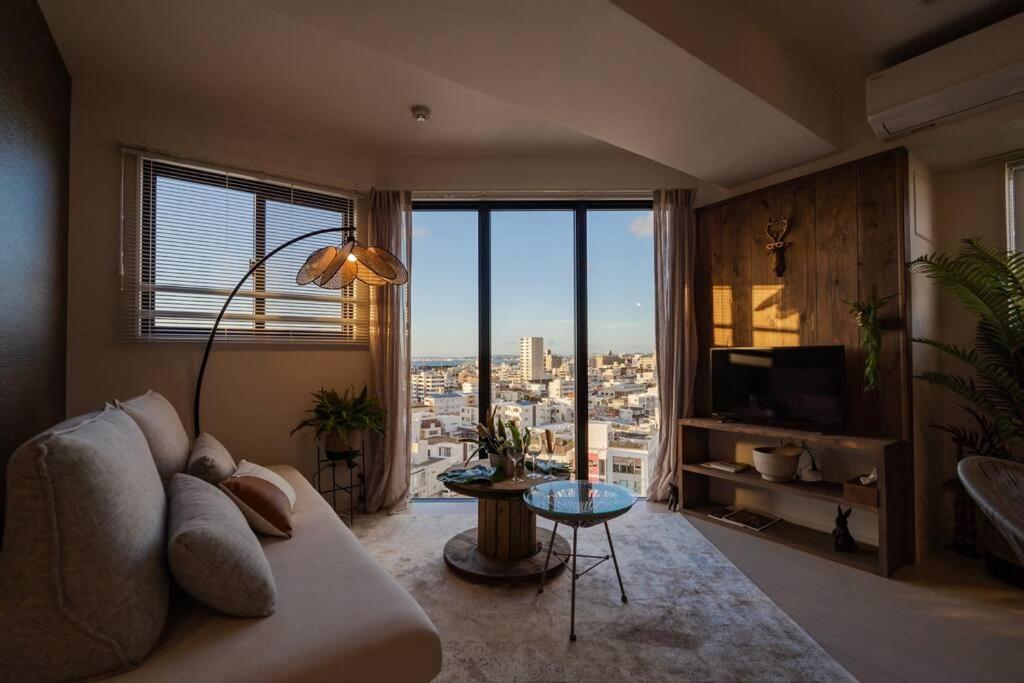 The Penthouse Ginowan Apartment Urasoe Екстериор снимка